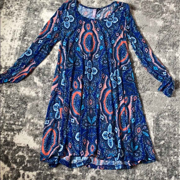 Francesca’s Long Sleeve Dress - Picture 1 of 2